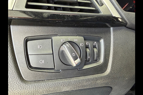 BMW 3 Serie 318i M Sport Edition AUT. LEDER NAVIGATIE PDC STOELVERWARMING CRUISE KEYLESS-GO