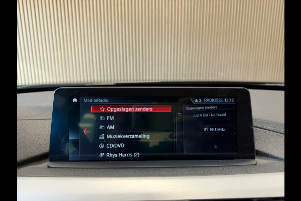 BMW 3 Serie 318i M Sport Edition AUT. LEDER NAVIGATIE PDC STOELVERWARMING CRUISE KEYLESS-GO