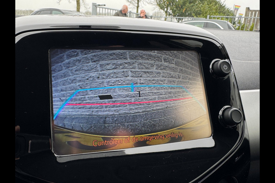 Peugeot 108 1.0 e-VTi Allure TOP! CABRIOTOP / CAMERA / LMV / BLUETOOTH / CLIMATE CONTROL / NL AUTO