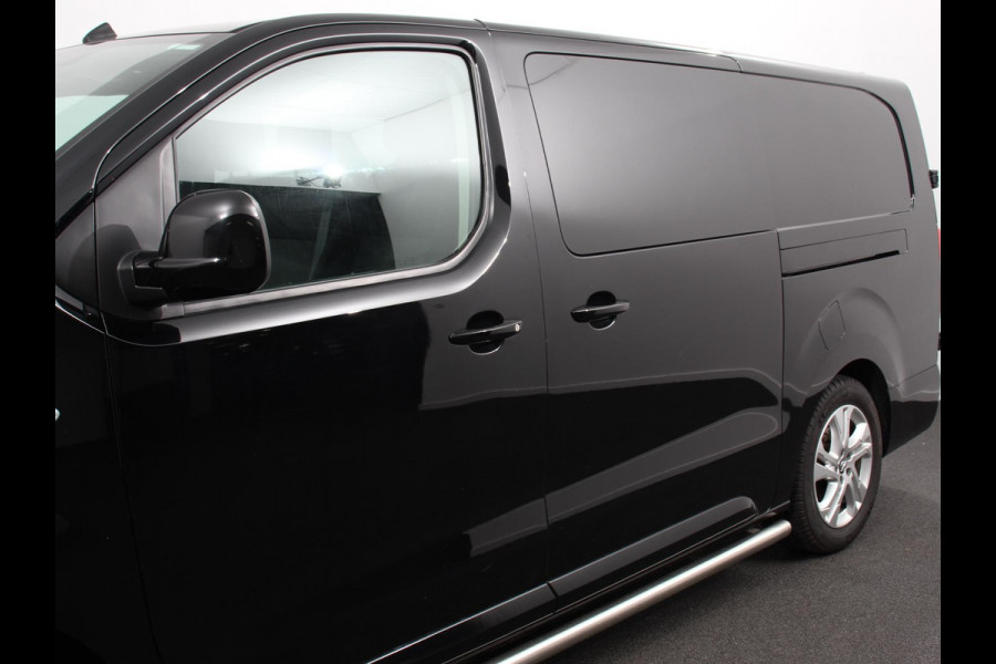 Opel Vivaro-e L3 75 kWh Automaat 6-Persoons Dubbele Cabine Lang | Navigatie | Airco | 2 x Schuifdeur | Lichtmetalen velgen| Cruise Control | Side Bars | Bumpers in kleur