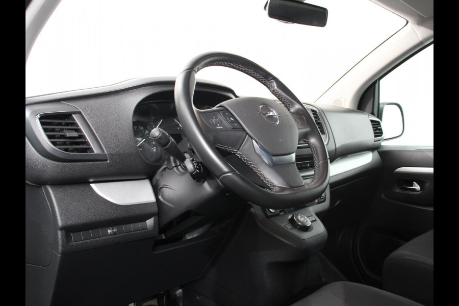 Opel Vivaro 2.0 CDTI Automaat 145 pk L3H1 Dubbele Cabine | Navigatie | Trekhaak | Airco | Parkeer sensoren | Betimmering