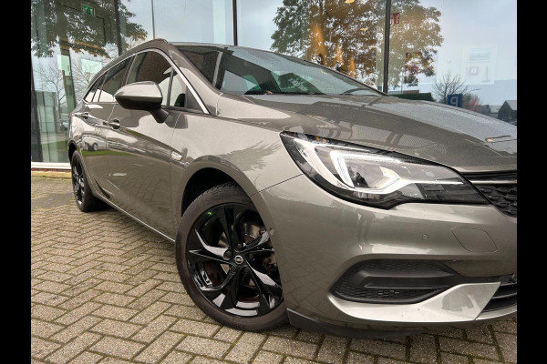 Opel Astra Sports Tourer 1.2 Turbo Elegance - Navi - Climate - Parkeerhulp - Trekhaak - Org.NL