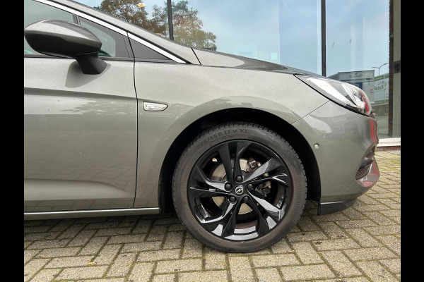 Opel Astra Sports Tourer 1.2 Turbo Elegance - Navi - Climate - Parkeerhulp - Trekhaak - Org.NL