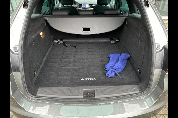 Opel Astra Sports Tourer 1.2 Turbo Elegance - Navi - Climate - Parkeerhulp - Trekhaak - Org.NL