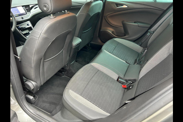Opel Astra Sports Tourer 1.2 Turbo Elegance - Navi - Climate - Parkeerhulp - Trekhaak - Org.NL
