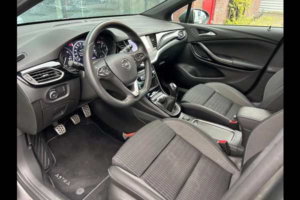 Opel Astra Sports Tourer 1.2 Turbo Elegance - Navi - Climate - Parkeerhulp - Trekhaak - Org.NL
