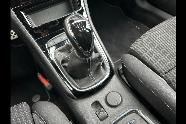 Opel Astra Sports Tourer 1.2 Turbo Elegance - Navi - Climate - Parkeerhulp - Trekhaak - Org.NL