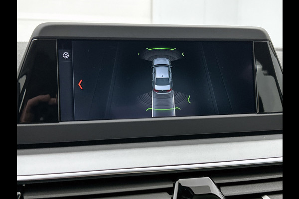 BMW 5 Serie 530e iPerformance Executive(Dealer OnderH, Navi, Active Cruise, Lane Assist, PDC V+A, Bots waarschuwing, Etc)