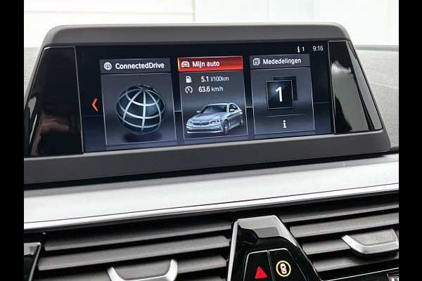 BMW 5 Serie 530e iPerformance Executive(Dealer OnderH, Navi, Active Cruise, Lane Assist, PDC V+A, Bots waarschuwing, Etc)