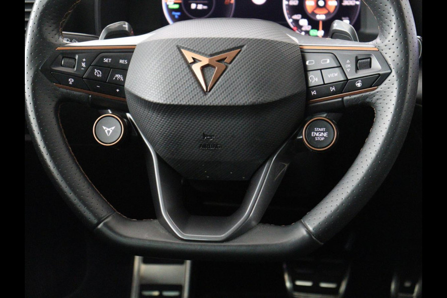 CUPRA Formentor 1.4 eHybrid VZ | 245pk | Trekhaak | Stoelverwarming | Adaptive cruise | Carplay | Navigatie | Sfeerverlichting | Keyless | Half leder | Camera | Stuurverwarming | PHEV | Plug In