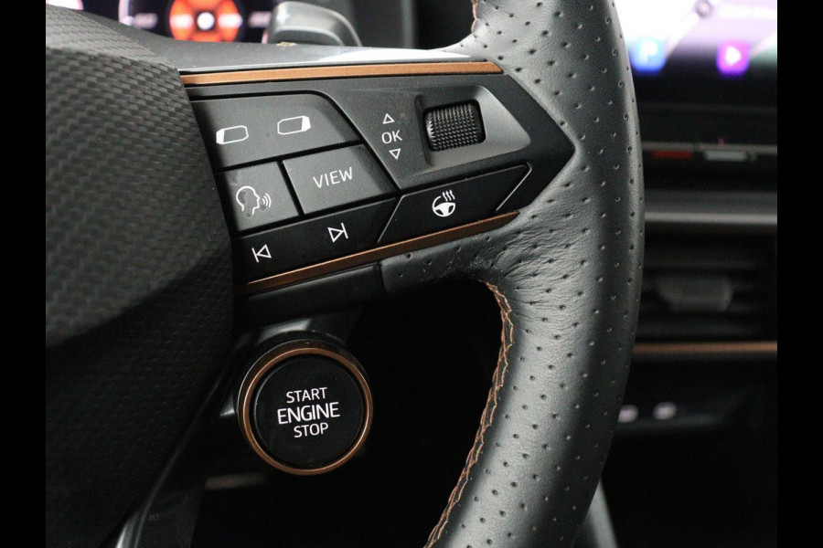 CUPRA Formentor 1.4 eHybrid VZ | 245pk | Trekhaak | Stoelverwarming | Adaptive cruise | Carplay | Navigatie | Sfeerverlichting | Keyless | Half leder | Camera | Stuurverwarming | PHEV | Plug In