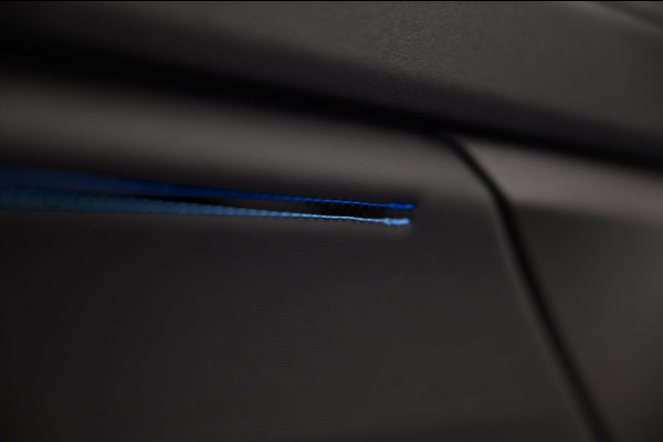 Lynk & Co 01 1.5 261PK Plug-in Hybrid 360° Camera Pano/dak Apple/Carplay Adaptive/Cruise