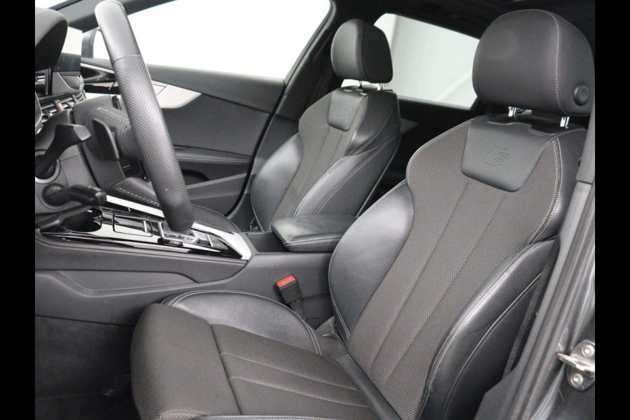 Audi A4 40 TFSI Launch edition Sport | Panoramadak | Trekhaak | Sportstoelen | DAB | Carplay | Virtual Cockpit | Half leder | Full LED | Navigatie | Parkeerhulp | Sportstuur | S Line