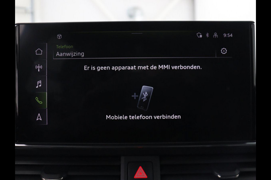 Audi A4 40 TFSI Launch edition Sport | Panoramadak | Trekhaak | Sportstoelen | DAB | Carplay | Virtual Cockpit | Half leder | Full LED | Navigatie | Parkeerhulp | Sportstuur | S Line