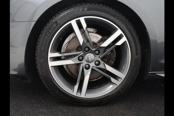 Audi A4 40 TFSI Launch edition Sport | Panoramadak | Trekhaak | Sportstoelen | DAB | Carplay | Virtual Cockpit | Half leder | Full LED | Navigatie | Parkeerhulp | Sportstuur | S Line