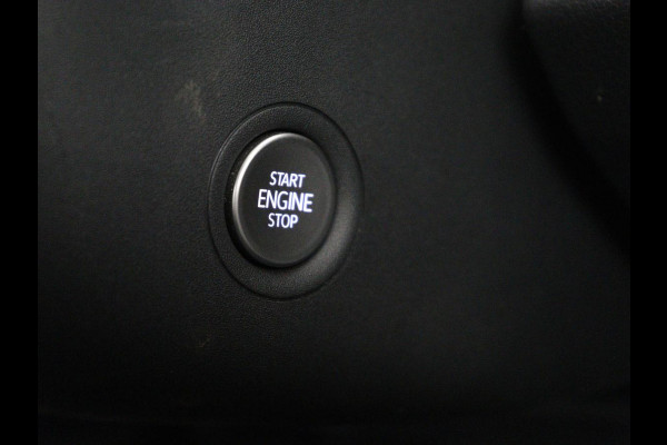 Volkswagen ID.4 First Max 77 kWh | Panoramadak | Head-Up | 360 Camera | Stoelverwarming | Matrix LED | Sfeerverlichting | Keyless | Adaptive cruise | Navigatie | Carplay | Half leder | Memory