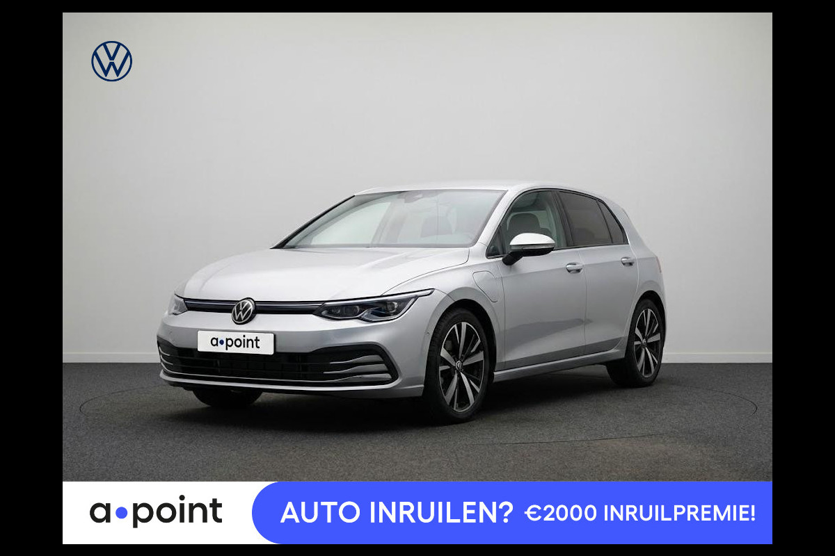 Volkswagen Golf Life Edition 1.5 eHybrid 204 PK | 18 "LM velgen | Stoel & Stuurverwarming | Camera |