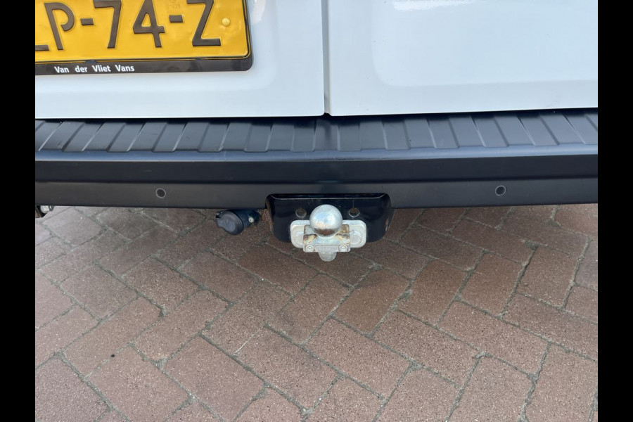 Renault Trafic 2.0 dCi 120pk E6 L2 Work Edition 3p Lease €287 p/m, Trekhaak, Airco Aut., Navi, PDC, Led, Cruise controle, Onderhoudshistorie aanwezig