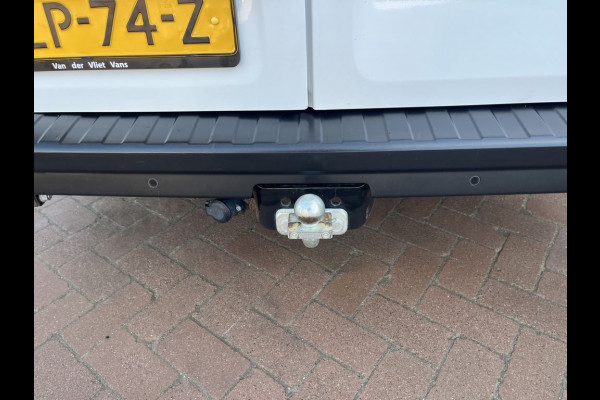 Renault Trafic 2.0 dCi 120pk E6 L2 Work Edition 3p Lease €287 p/m, Trekhaak, Airco Aut., Navi, PDC, Led, Cruise controle, Onderhoudshistorie aanwezig