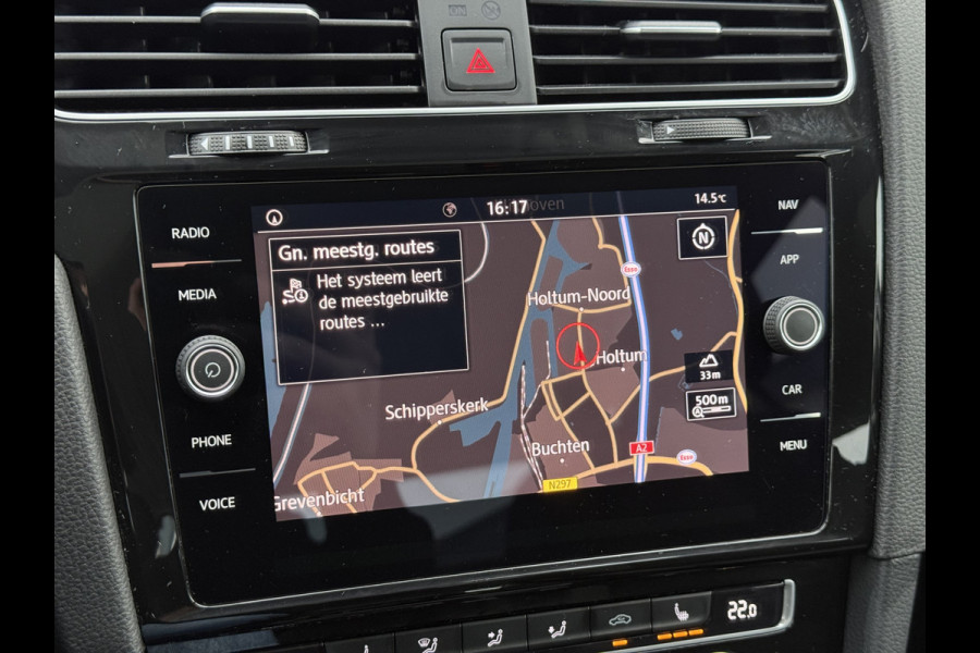 Volkswagen Golf 1.5 TSI Highline | Pano | ACC | LED | Camera | Keyless