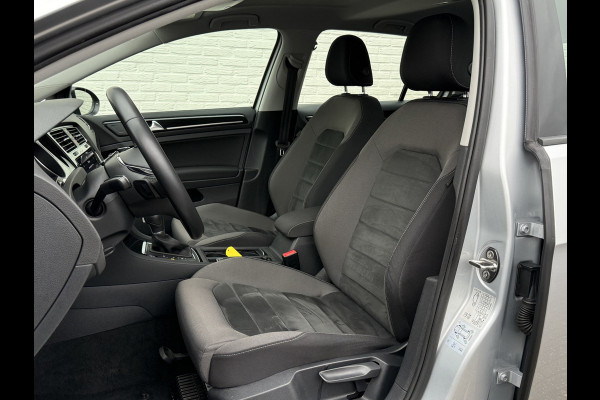 Volkswagen Golf 1.5 TSI Highline | Pano | ACC | LED | Camera | Keyless