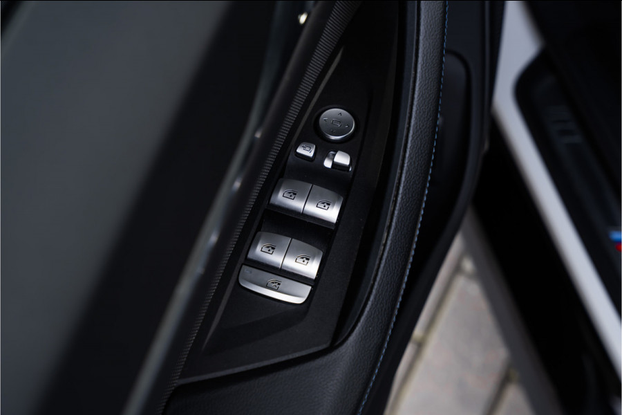 BMW i4 M50 High Executive M-Sport l Panorama l HUD l 360 camera l sportstoelen