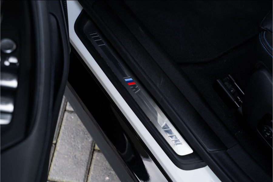 BMW i4 M50 High Executive M-Sport l Panorama l HUD l 360 camera l sportstoelen