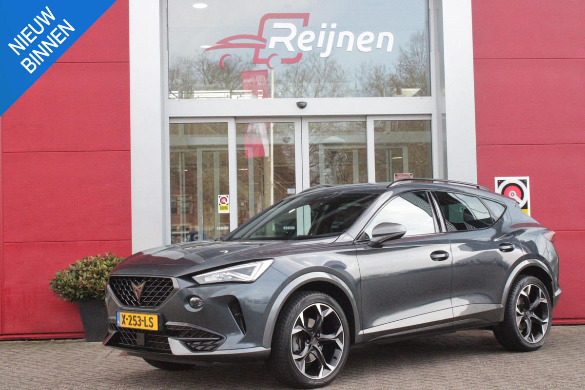 CUPRA Formentor 1.5 TSI 150PK BUSINESS EDITION PLUS | BEATS PREMIUM AUDIO | DONKERE HEMELBEKLEDING | NAVIGATIE | DRAADLOOS APPLE CARPLAY/ANDROID AUTO | STUUR EN STOELVERWARMING | KEYLESS ENTRY | ADAPTIEVE CRUISECONTROL | 19" LICHTMETALEN VELGEN TYPE "SANDSTORM" BI-COLOR MET 245/40-19 BANDEN | SFEERVERLICHTING | FULL LED KOPLAMPEN | LED MISTLAMPEN VOOR |LED ACHTERVERLICHTING | ACHTERUITRIJCAMERA | DODEHOEKBEWAKING | ELEKTRISCH BEDIENBARE ACHTERKLEP | DIGITALE COCKPIT | EXTRA GETINTE RUITEN ACHTER |