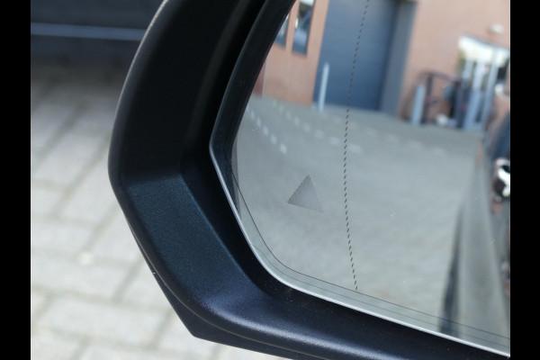 Mercedes-Benz V-Klasse 300d Extra Lang Dubbel Cabine LED/Trekhaak/LEER/360Camera