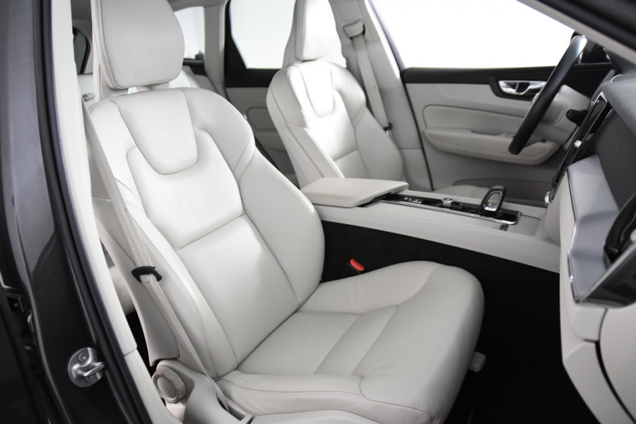 Volvo XC60 2.0 T6 Plug-in hybrid AWD Inscription *1ste Eigenaar*Leer*Panoramadak*Navigatie*