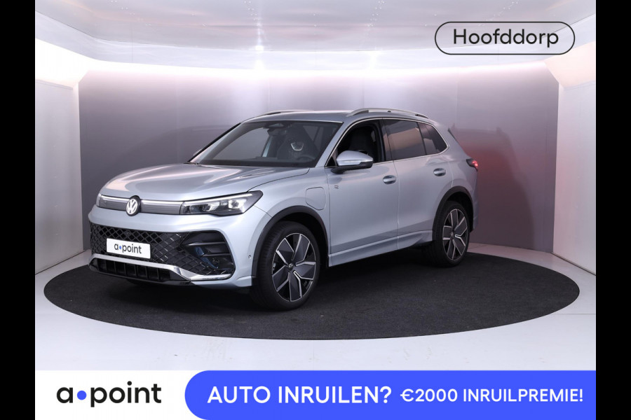 Volkswagen Tiguan R-Line-Edition 1.5 eHybrid 272 pk DSG | 20" LM | Stoel & stuurverwarming | 360 graden camera | IQ.Light |