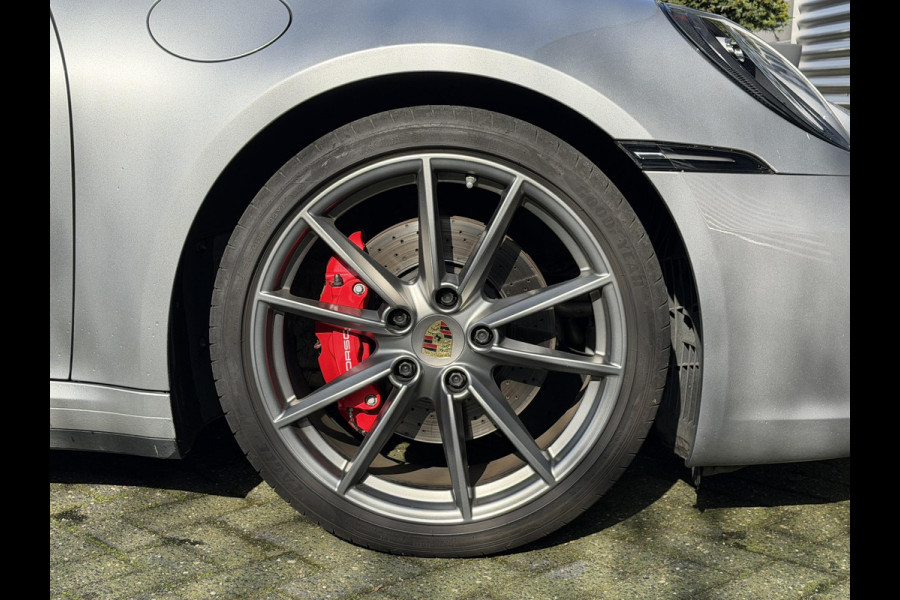 Porsche 911 Cabrio 3.0 Carrera S 450PK | Sport Chrono | Sport Uitlaat | 360* Camera | Stoelventilatie/Verwarming | DAB |