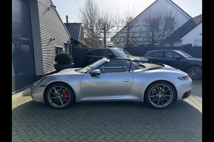 Porsche 911 Cabrio 3.0 Carrera S 450PK | Sport Chrono | Sport Uitlaat | 360* Camera | Stoelventilatie/Verwarming | DAB |