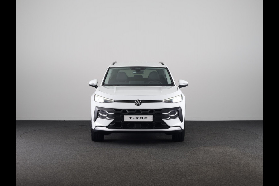 Volkswagen T-Roc Life First Edition 1.5 eTSI 85 kW / 116 PK SUV 7 v
