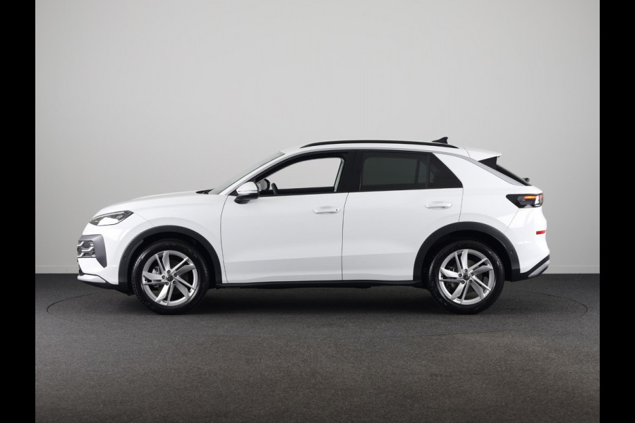 Volkswagen T-Roc Life First Edition 1.5 eTSI 85 kW / 116 PK SUV 7 v