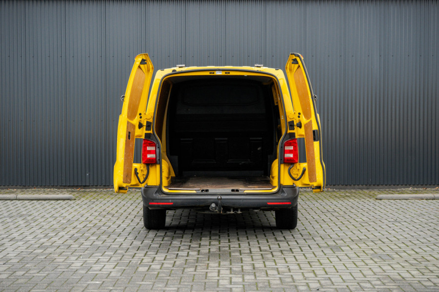 Volkswagen Transporter T5 2.0 TDI 4Motion | 204 PK | Carplay | Camera | Cruise | Navi | Airco | Trekhaak
