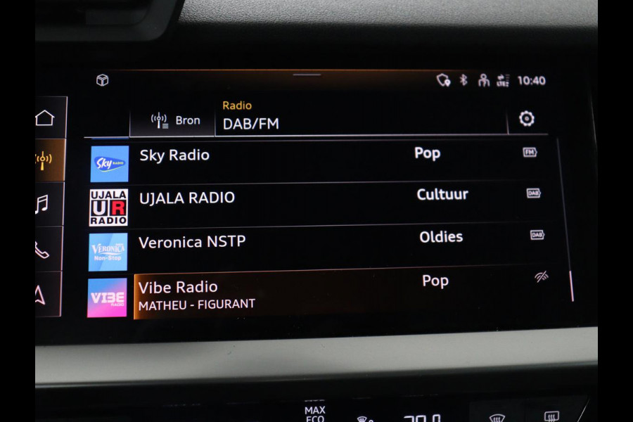 Audi A3 30 TFSI S edition | Panoramadak | Sportstoelen | Virtual Cockpit | Carplay | Half leder | Full LED | Parkeerhulp | Cruise control | Bluetooth | Climate control | Navigatie | S Line