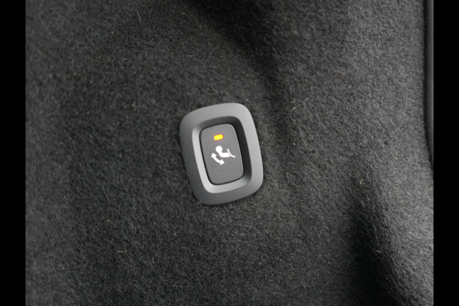 Volvo XC60 T6 AWD R-Design Plug In Hybrid 350pk Dealer O.H. PHEV | Trekhaak Af Fabriek | Panodak | Adaptive Cruise | Harman / Kardon | Lederen Sportstoelen Memory & Verwarmd | Google Assistent | Stuur Verwarmd | Keyless | Apple Carplay | DAB |