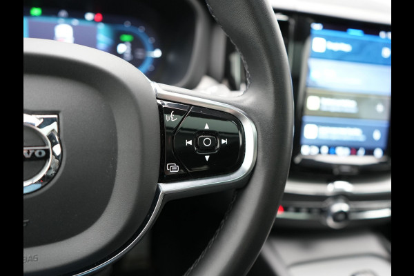Volvo XC60 T6 AWD R-Design Plug In Hybrid 350pk Dealer O.H. PHEV | Trekhaak Af Fabriek | Panodak | Adaptive Cruise | Harman / Kardon | Lederen Sportstoelen Memory & Verwarmd | Google Assistent | Stuur Verwarmd | Keyless | Apple Carplay | DAB |