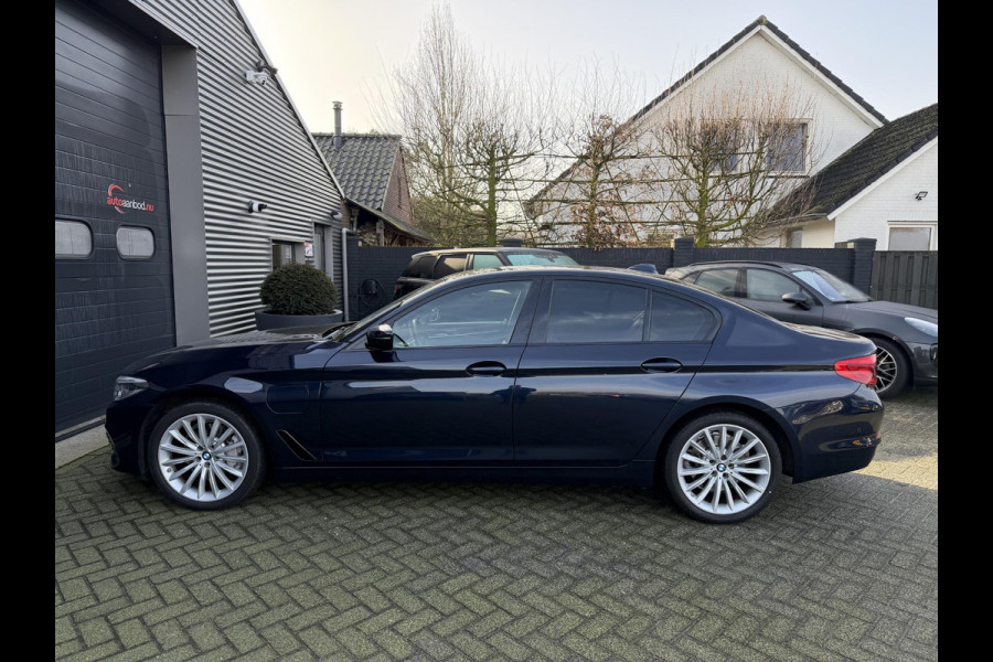 BMW 5 Serie 530e xDrive iPerformance High Executive | Bowers & Wilkins | Head-Up Display | Camera | DAB | Stoelventilatie/Verwarming |