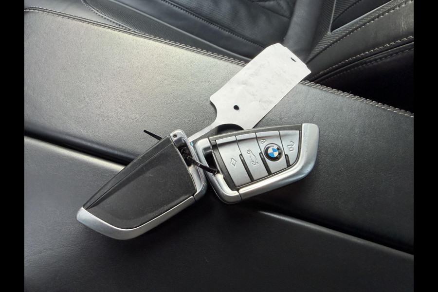 BMW 5 Serie 530e xDrive iPerformance High Executive | Bowers & Wilkins | Head-Up Display | Camera | DAB | Stoelventilatie/Verwarming |