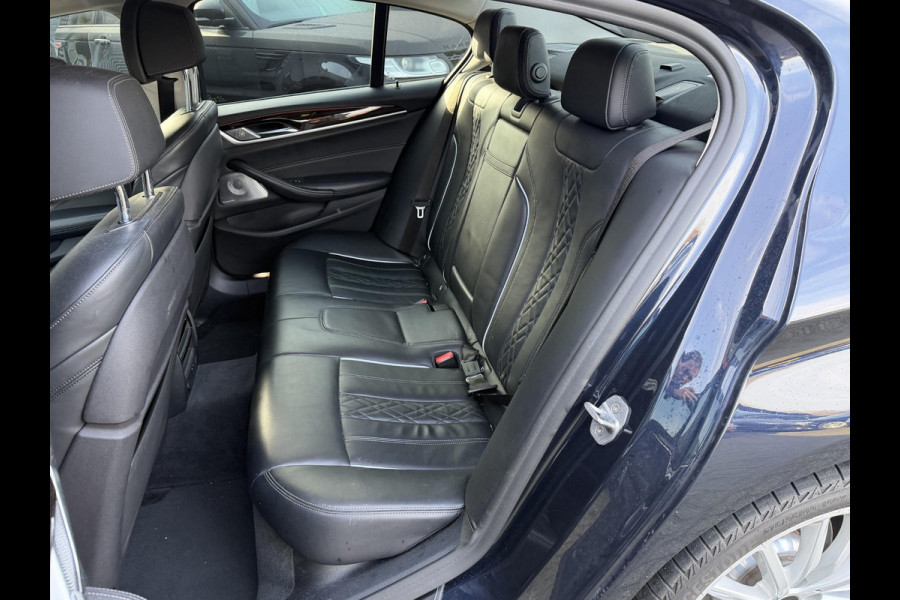 BMW 5 Serie 530e xDrive iPerformance High Executive | Bowers & Wilkins | Head-Up Display | Camera | DAB | Stoelventilatie/Verwarming |