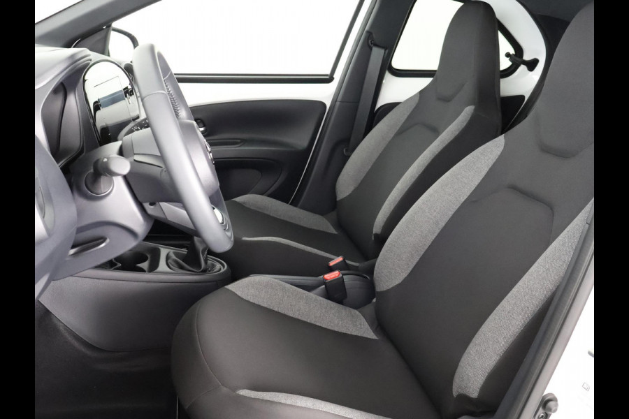 Toyota Aygo X 1.0 VVT-i MT Play | Apple Carplay & Android Auto | Adaptive Cruise Control | Cruise control