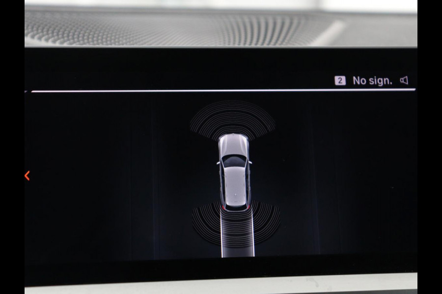 BMW 3 Serie Touring 318i Sport Line | Sportstoelen | Half leder | Live Cockpit | Carplay | Navigatie | Sfeerverlichting | Parkeerhulp | Climate control | Bluetooth | Cruise control