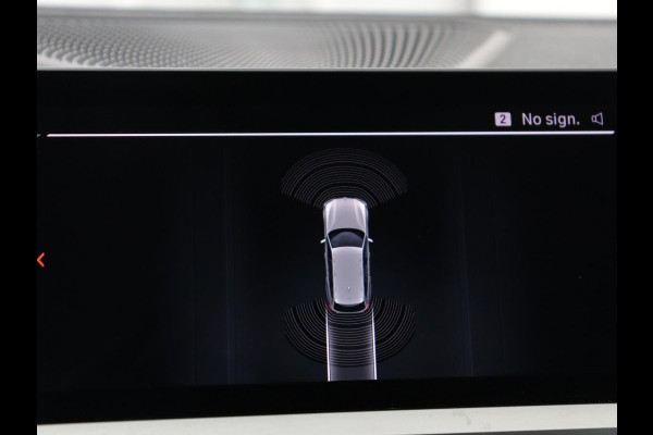 BMW 3 Serie Touring 318i Sport Line | Sportstoelen | Half leder | Live Cockpit | Carplay | Navigatie | Sfeerverlichting | Parkeerhulp | Climate control | Bluetooth | Cruise control