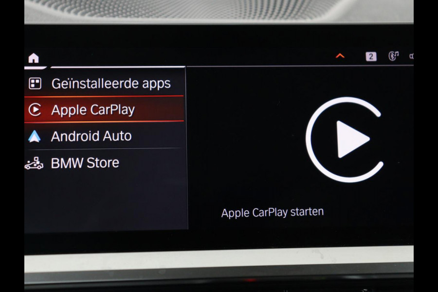 BMW 3 Serie Touring 318i Sport Line | Sportstoelen | Half leder | Live Cockpit | Carplay | Navigatie | Sfeerverlichting | Parkeerhulp | Climate control | Bluetooth | Cruise control