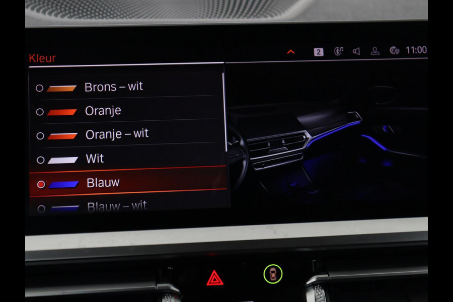 BMW 3 Serie Touring 318i Sport Line | Sportstoelen | Half leder | Live Cockpit | Carplay | Navigatie | Sfeerverlichting | Parkeerhulp | Climate control | Bluetooth | Cruise control