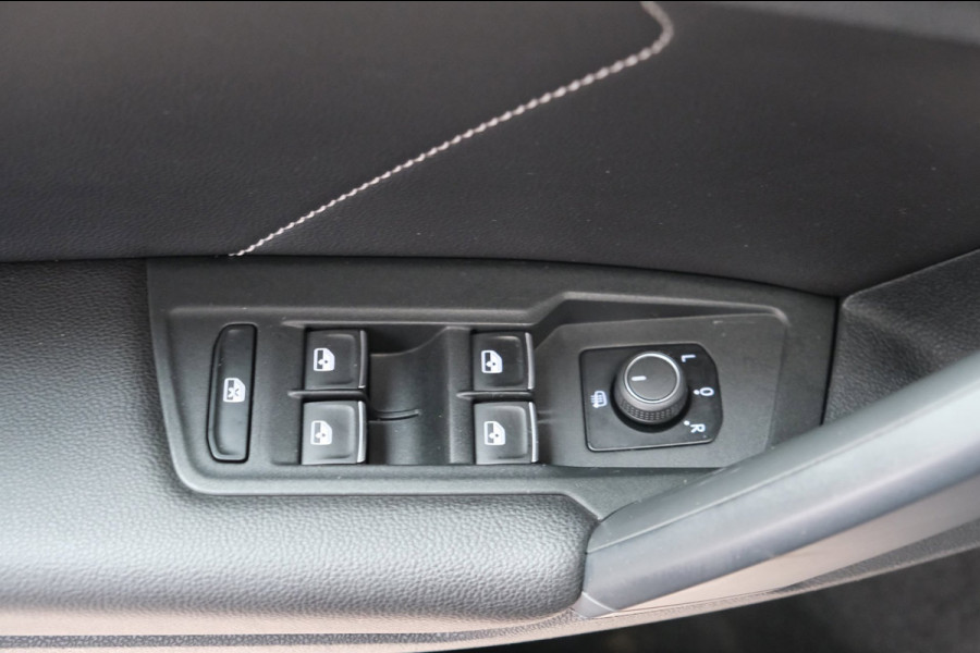 Volkswagen Tiguan 1.5 TSI 2x R-Line Automaat - N.A.P. Virtual Cockpit, Carplay, IQ Light, Navi.