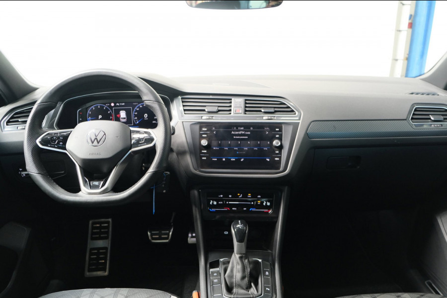 Volkswagen Tiguan 1.5 TSI 2x R-Line Automaat - N.A.P. Virtual Cockpit, Carplay, IQ Light, Navi.