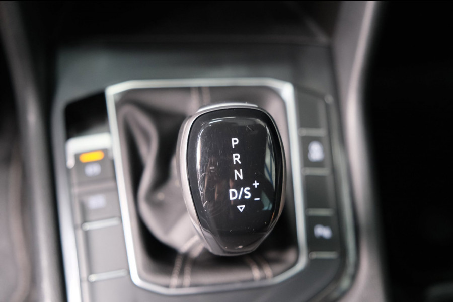 Volkswagen Tiguan 1.5 TSI 2x R-Line Automaat - N.A.P. Virtual Cockpit, Carplay, IQ Light, Navi.